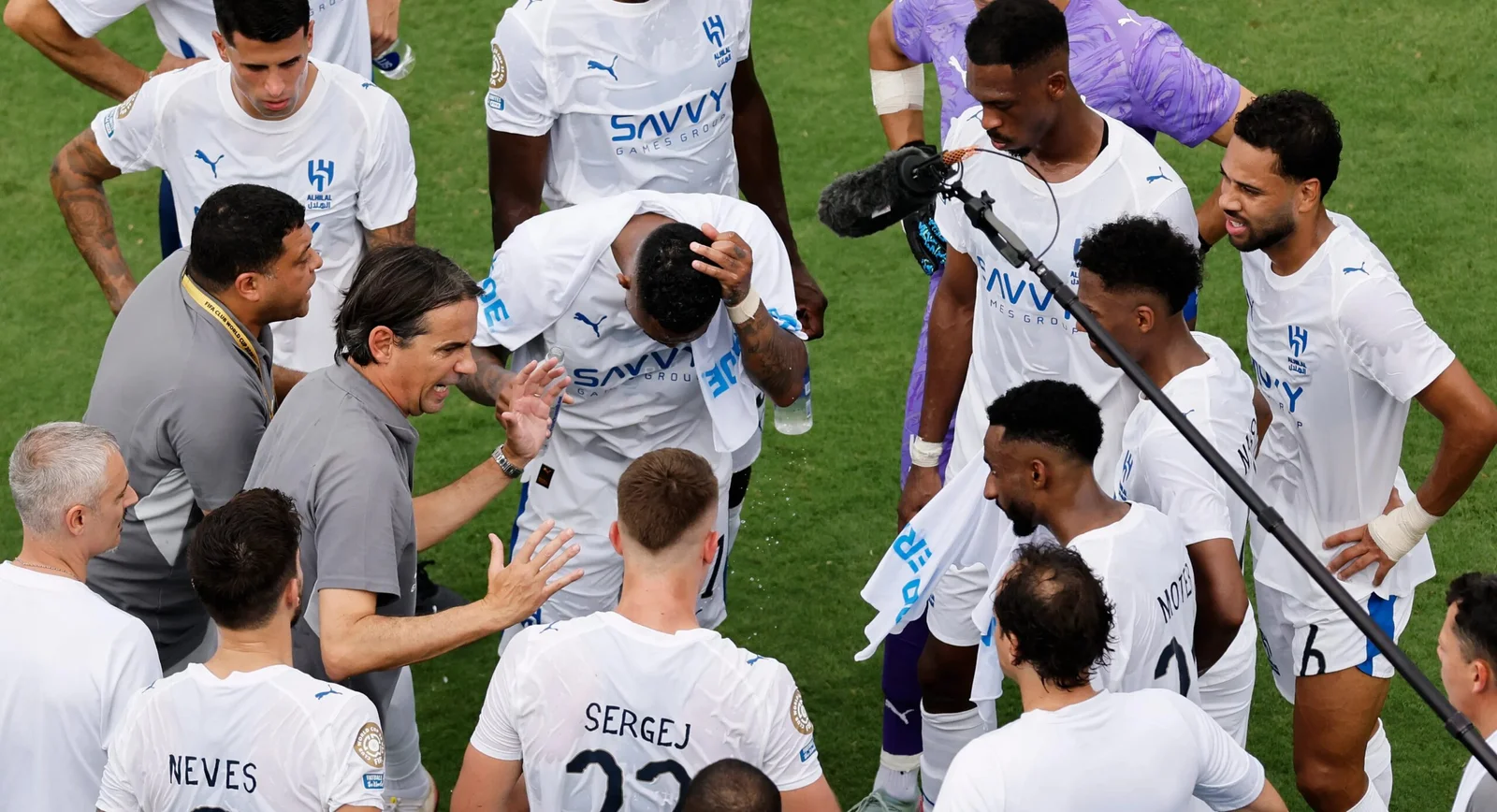 FIFA anuncia inserção de comerciais durante pausas para hidratação na Copa do Mundo