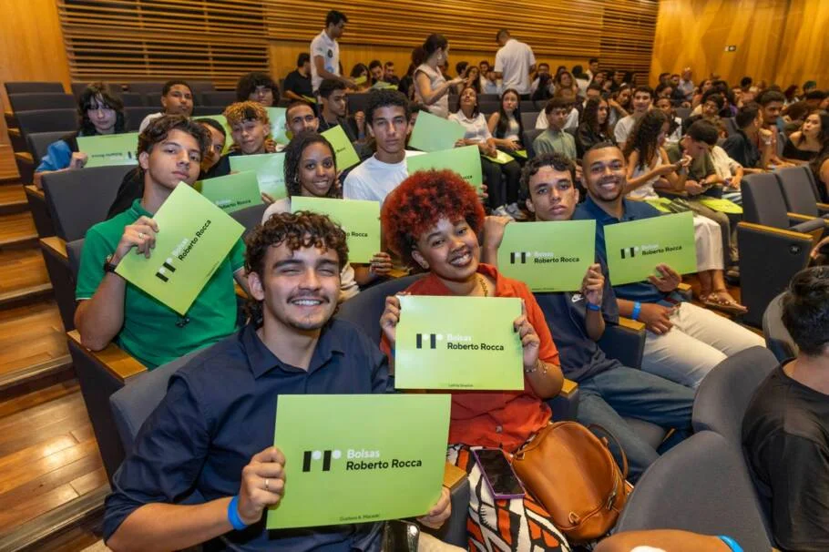 Ternium abre inscrições para bolsas de estudo no ensino médio e superior em 2026