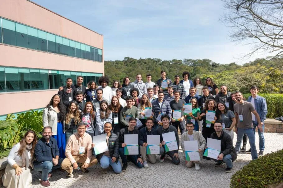 Fundação Estudar abre inscrições para bolsas em instituições nacionais e internacionais de destaque