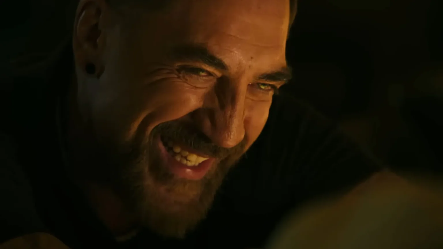 Apple TV+ lança trailer da nova série Cape Fear com elenco de peso e clima sombrio