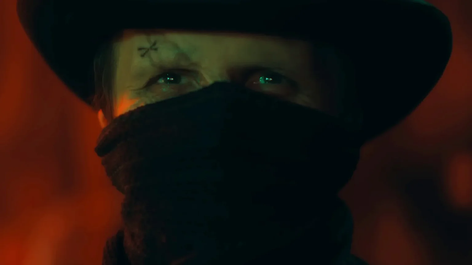 Filme de Terror “The Bride!” Tem Fracasso nas Bilheterias e Busca Recuperação no Digital