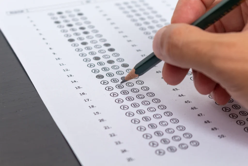 Concursos e Processos Seletivos para Abril de 2026: 8 Editais Federais e da Região Sul com Vagas Confirmadas