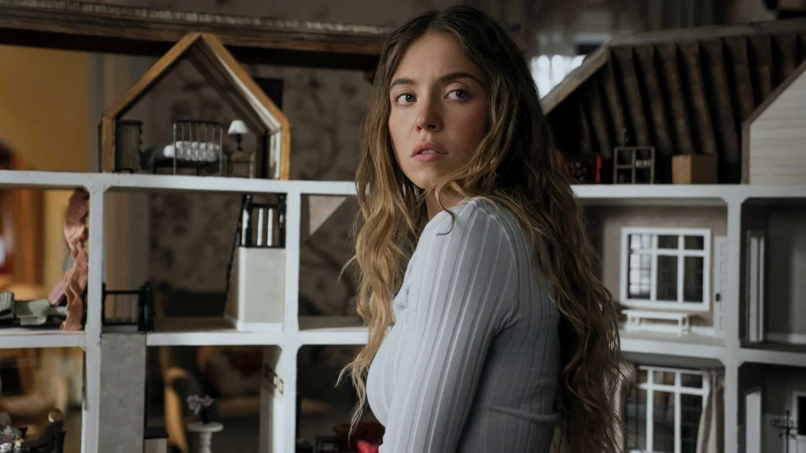 Filme de Sydney Sweeney “The Housemaid” ultrapassa 399 milhões e domina streaming