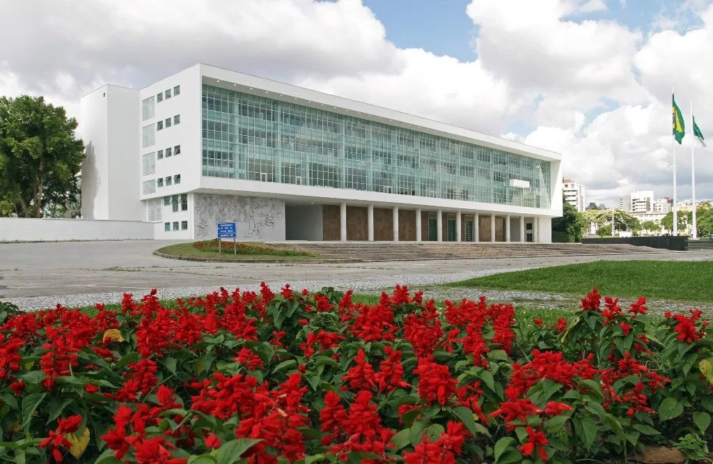 Concurso SEED PR 2023: Paraná convoca mais 1.152 professores até 2027