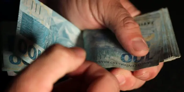 Governo abre 1.980 vagas para programa com auxílio mensal de R$ 300