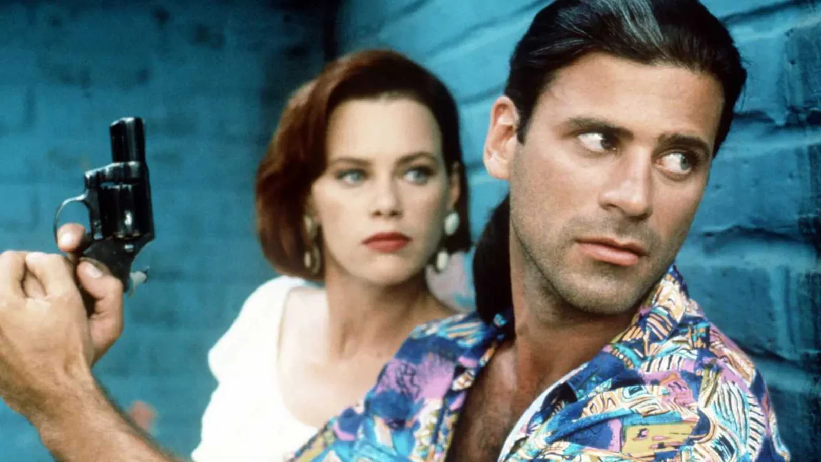As 10 séries de ação dos anos 90 que disputam com Reacher em emoção e aventura