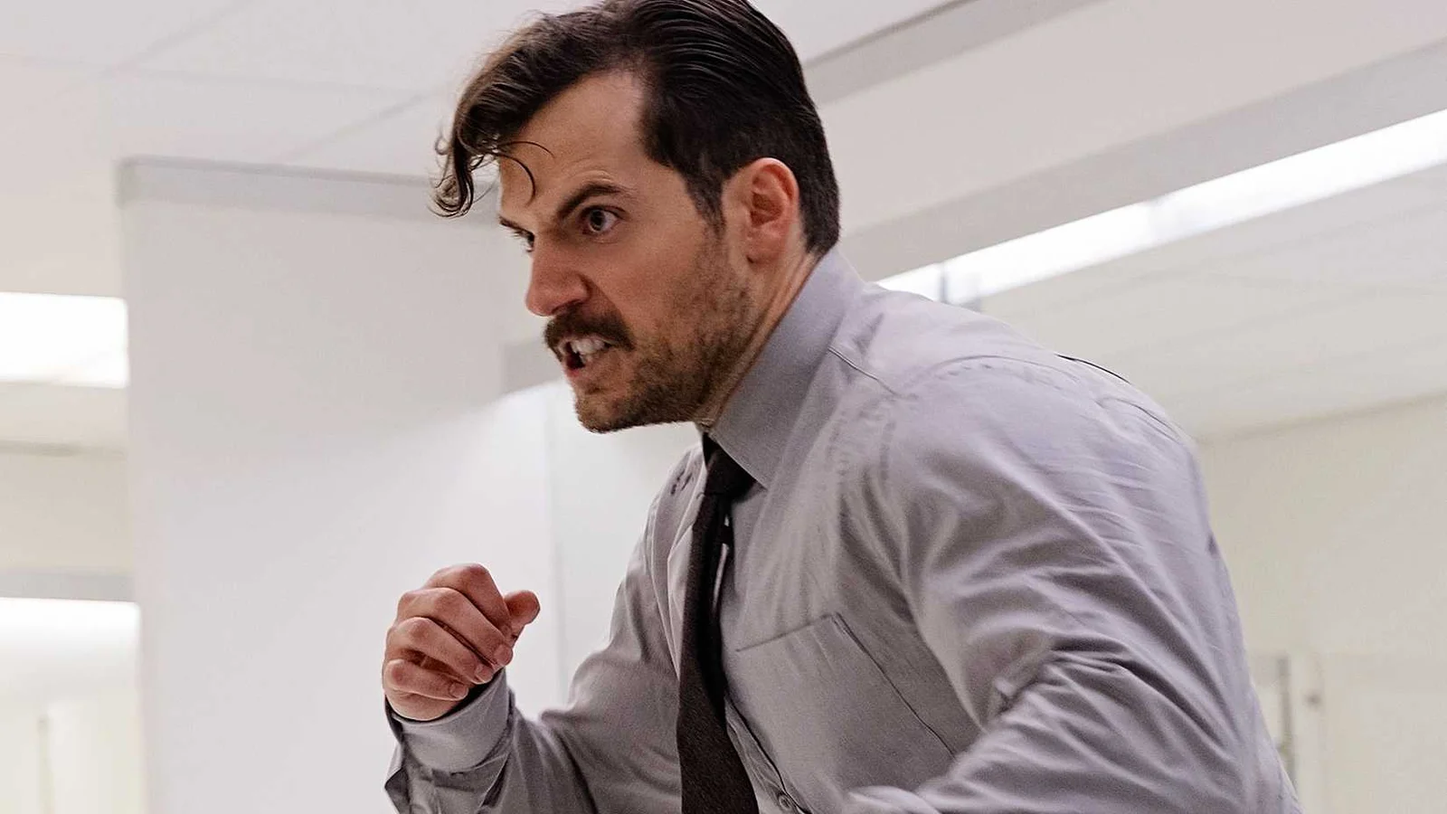 Henry Cavill quer ser vilão em nova franquia James Bond e convence com atuação em “Missão: Impossível – Fallout”
