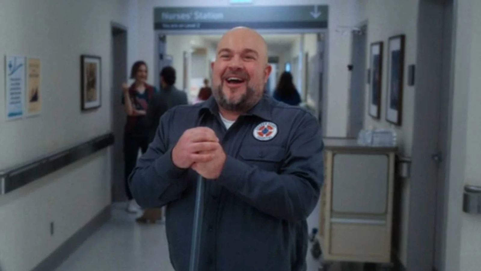 Retorno do Zelador em Scrubs Revival traz reviravolta que intriga fãs