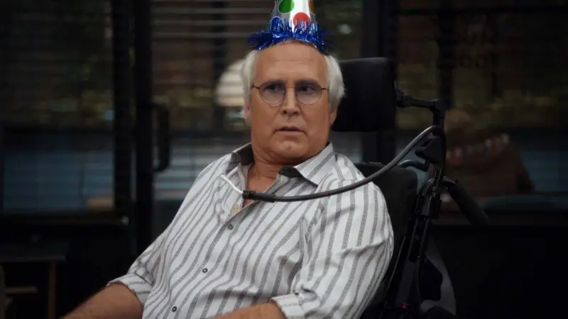 Por que Chevy Chase foi demitido de Community e seu futuro na série