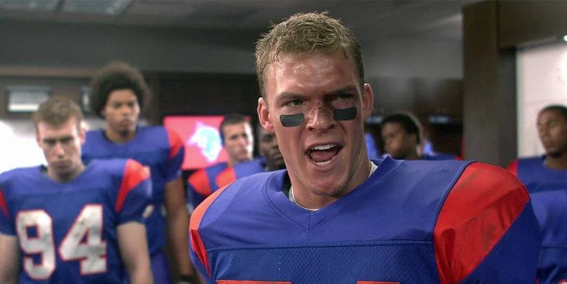 Alan Ritchson e “Blue Mountain State”: 16 anos depois, a sitcom continua atual e divertida