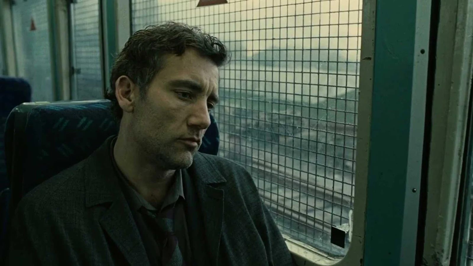“Children of Men”: filme de 2006 prevê com realismo assustador o futuro da humanidade