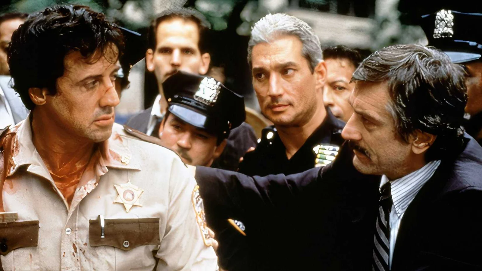 Diretor de Logan prepara reboot da cultuada série policial Cop Land com Sylvester Stallone