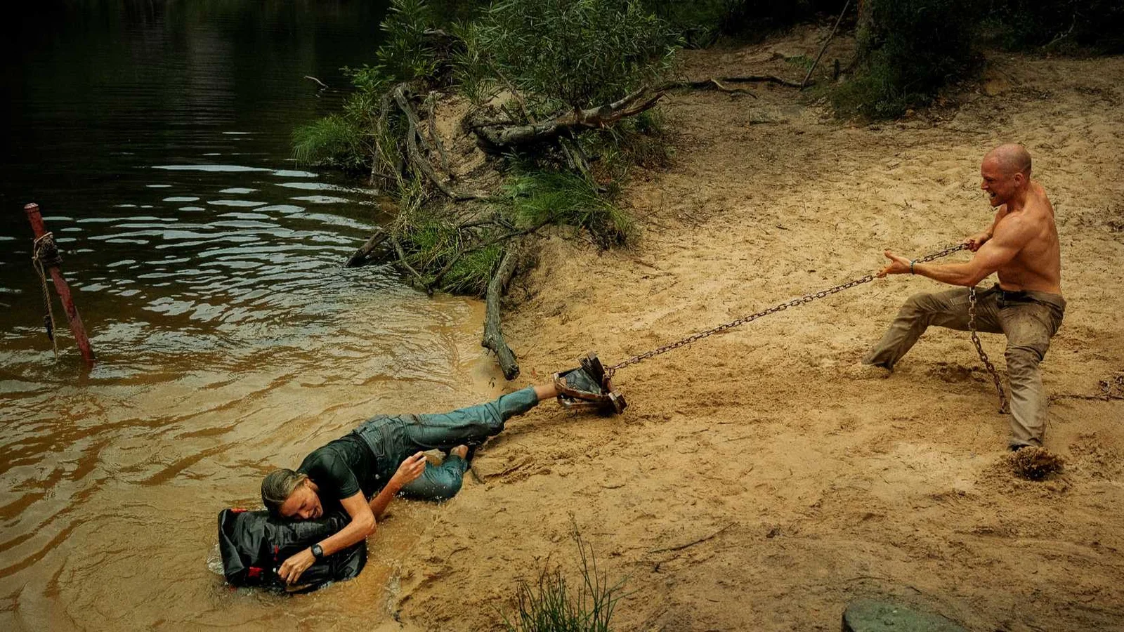 Charlize Theron enfrenta serial killer em filme de ação Apex, nova aposta da Netflix