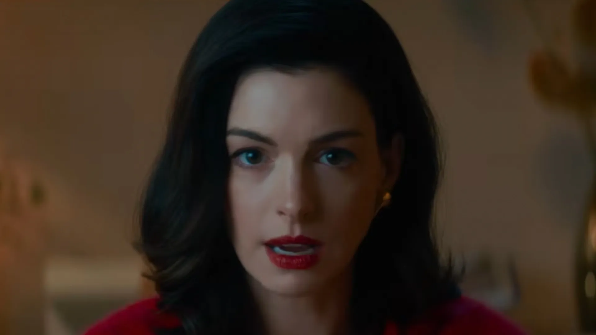 Anne Hathaway lidera trailer do suspense psicológico “Verity”, adaptação de sucesso de Colleen Hoover