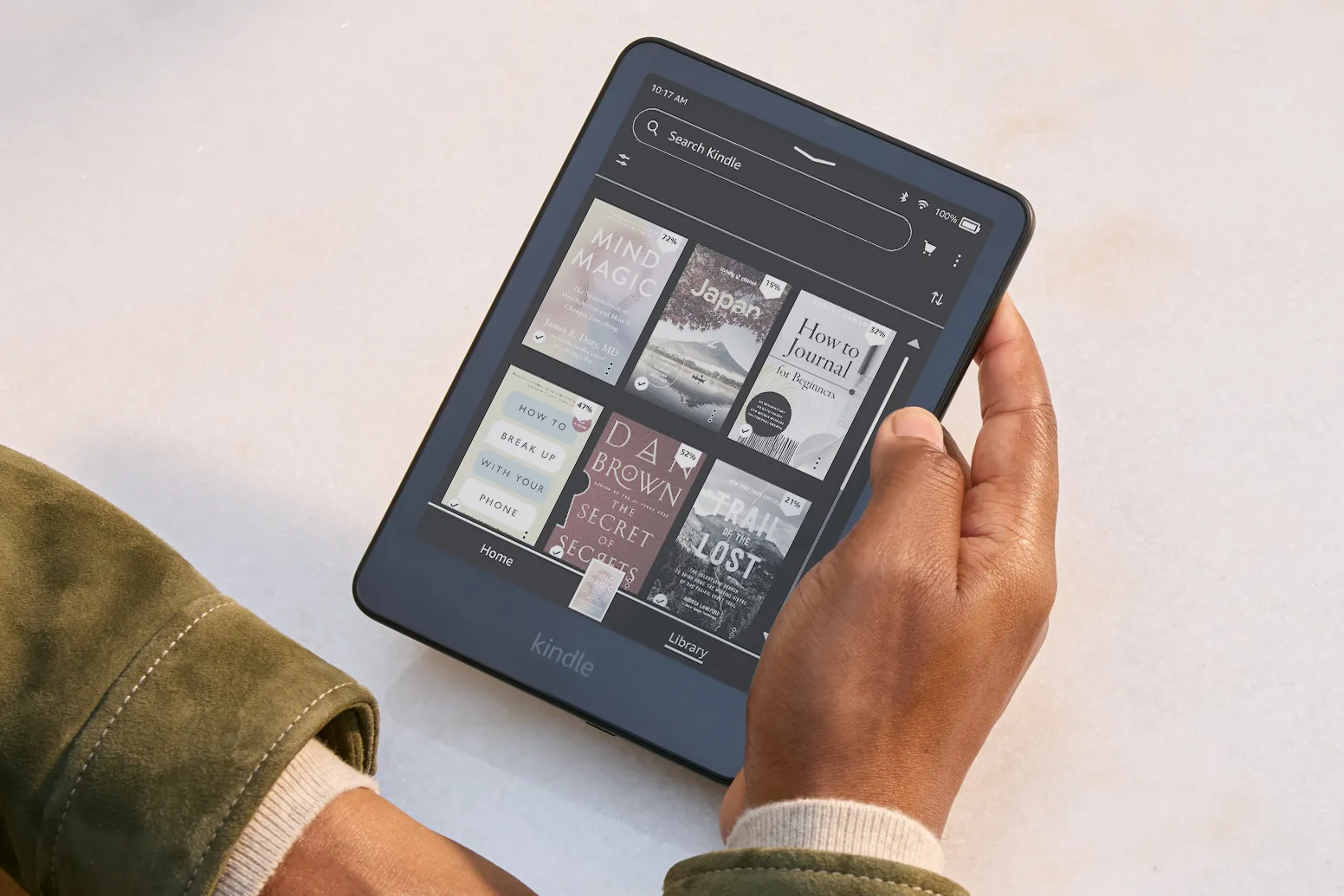 Kindle com tela colorida da Amazon ganha modo escuro para toda a interface