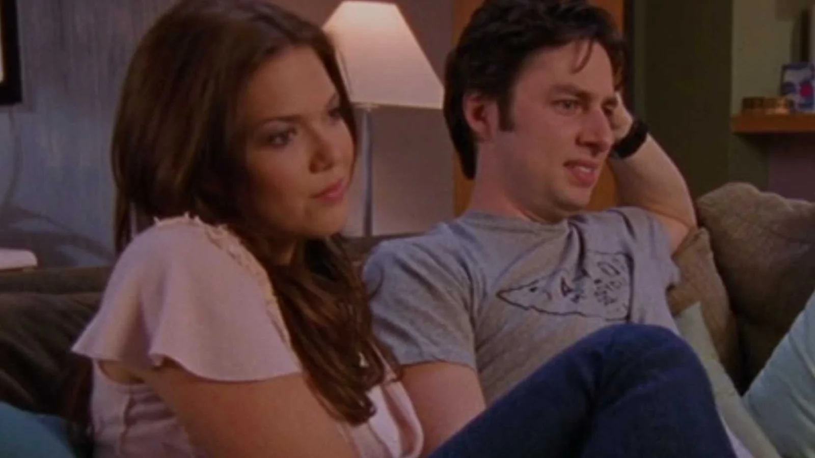 Episódio Antigo de Scrubs Revela Detalhes Sobre o Filho de Elliot e JD