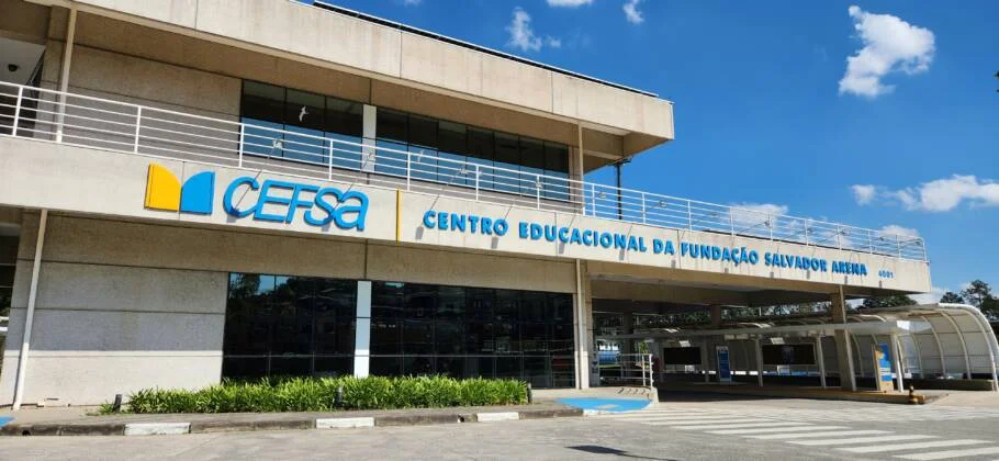 Salvador Arena abre inscrições para cursos técnicos gratuitos em informática e mecânica