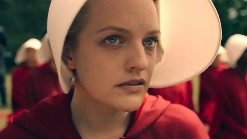 Netflix conquista o público com série “Unchosen”, nova aposta que lembra “The Handmaid’s Tale”