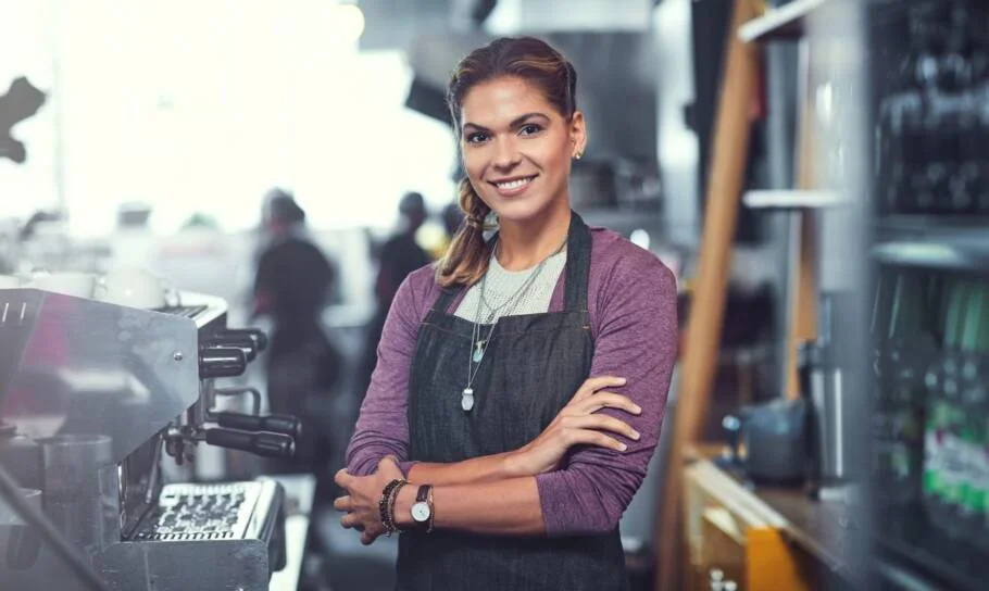 Laboratória abre inscrições para bolsas integrais em curso online para mulheres