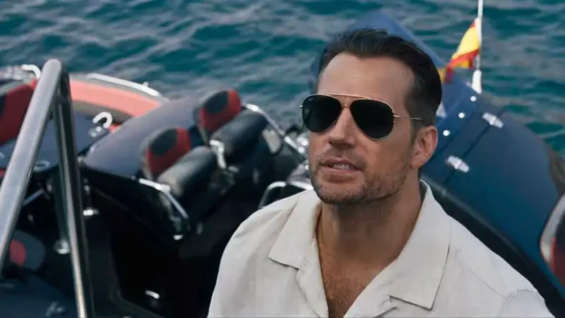 Henry Cavill e Guy Ritchie se Reúnem Após 11 Anos em Novo Thriller de Ação