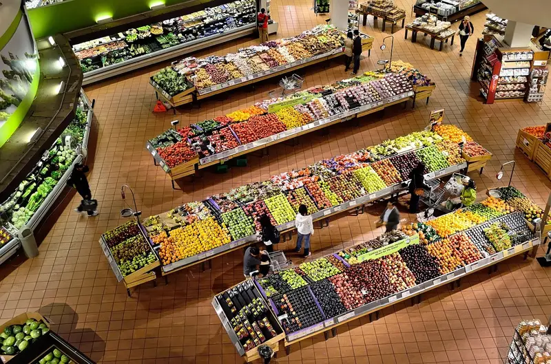 Por que sua conta no supermercado quase sempre ultrapassa o previsto