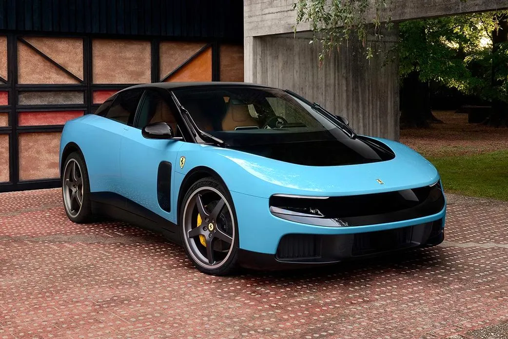 Ferrari apresenta seu primeiro carro elétrico projetado com Jony Ive