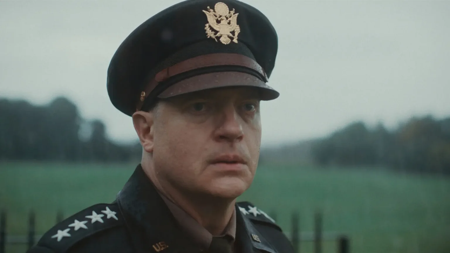 Brendan Fraser estrela drama histórico que explora decisão crucial da Segunda Guerra Mundial