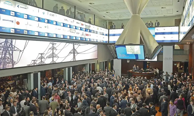 Bolsa brasileira fecha pior mês desde 2023 com queda de 7,22% em maio