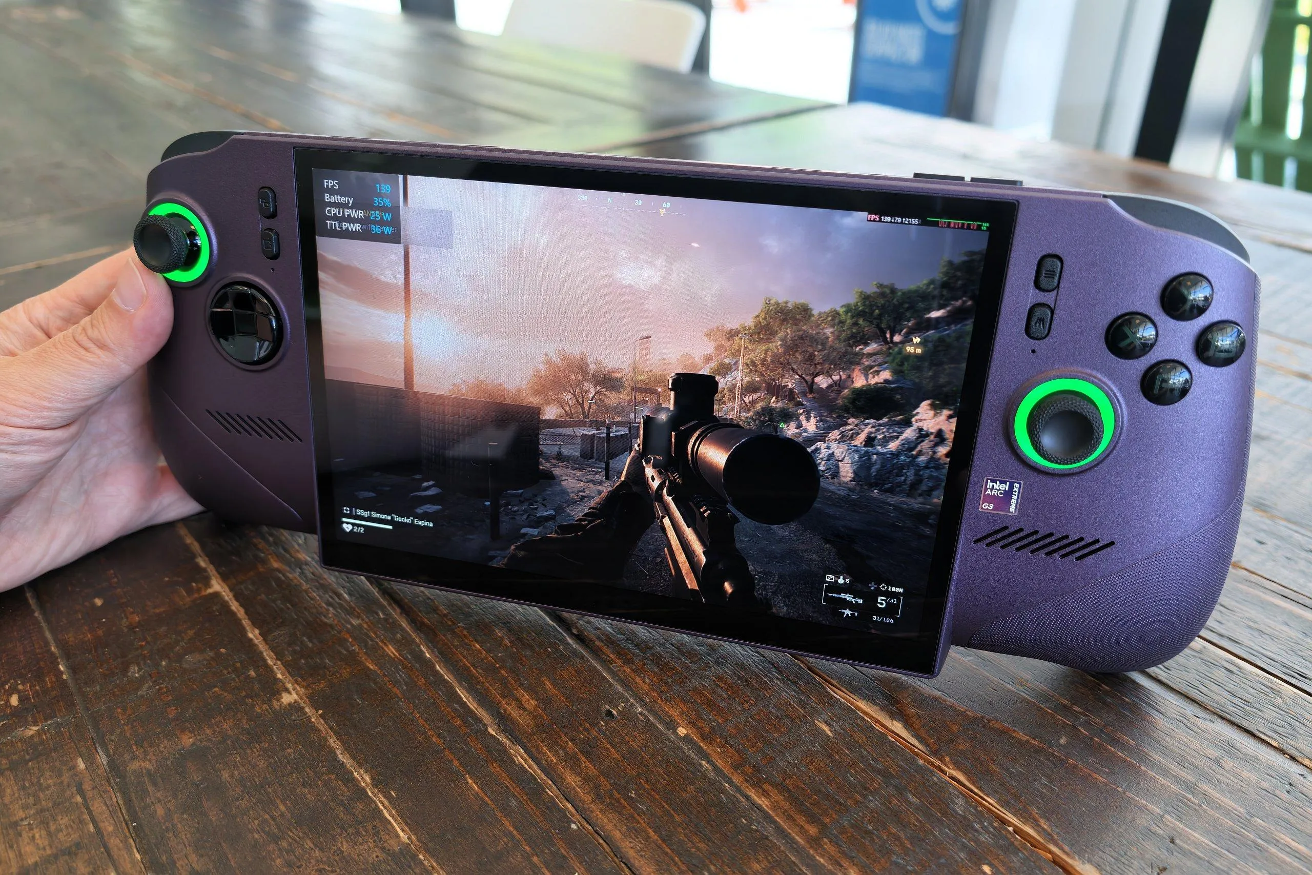 MSI Claw 8 EX AI Plus com chip Intel promete revolucionar os handhelds de jogos portáteis