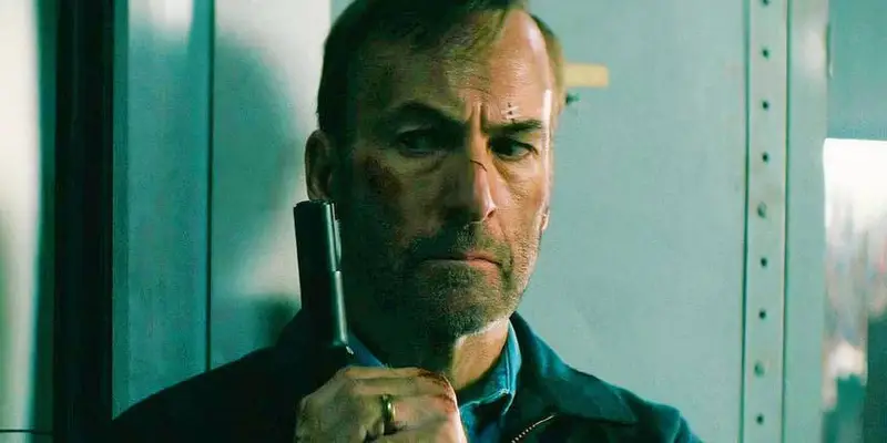 Bob Odenkirk surpreende com saga de ação “Nobody” que se destaca na última década