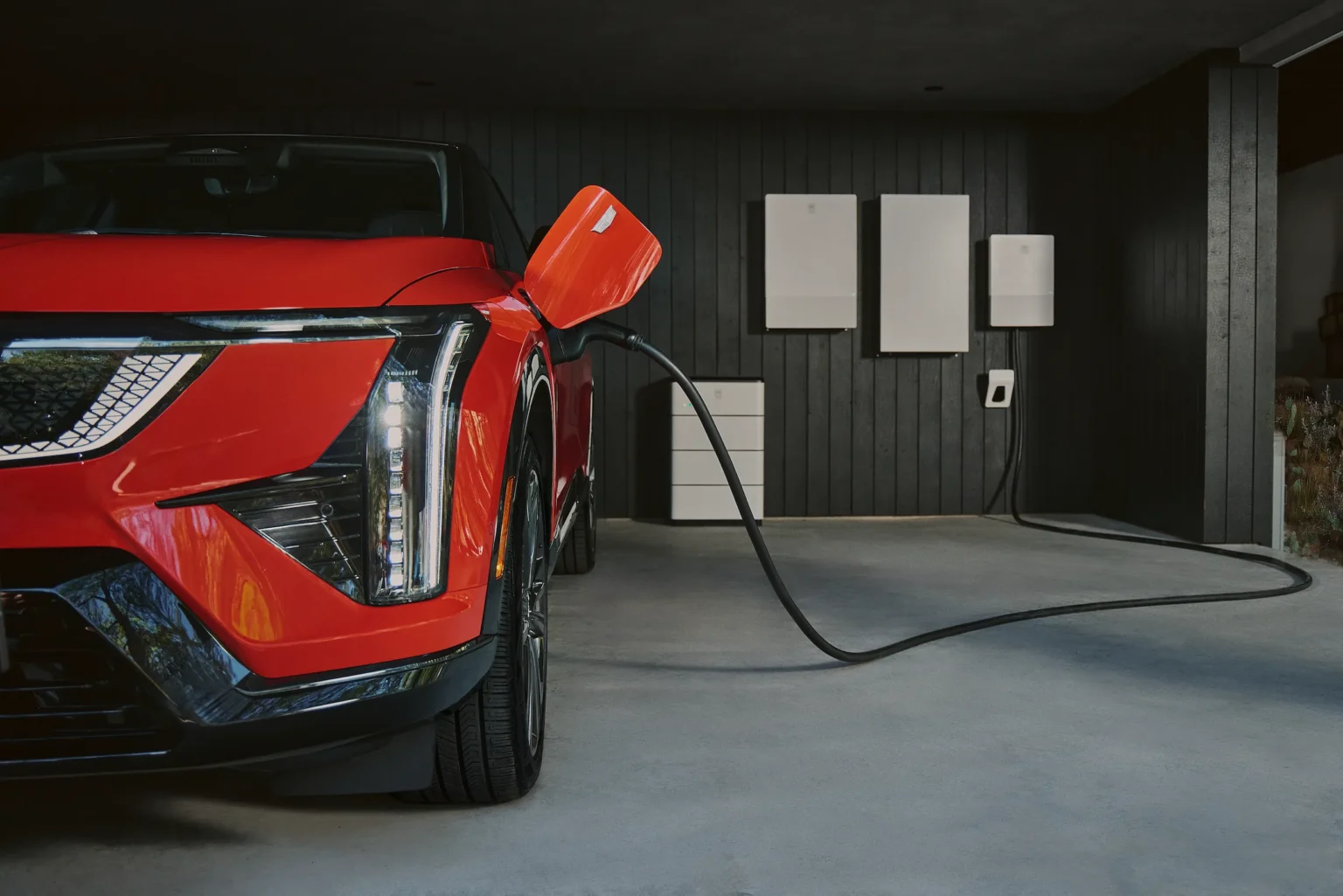 GM aposta em veículos elétricos para aliviar demanda energética causada por inteligência artificial