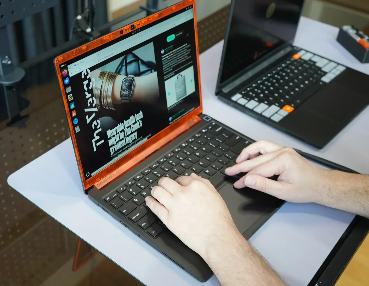 Framework adia entrega do laptop 13 Pro em até três meses