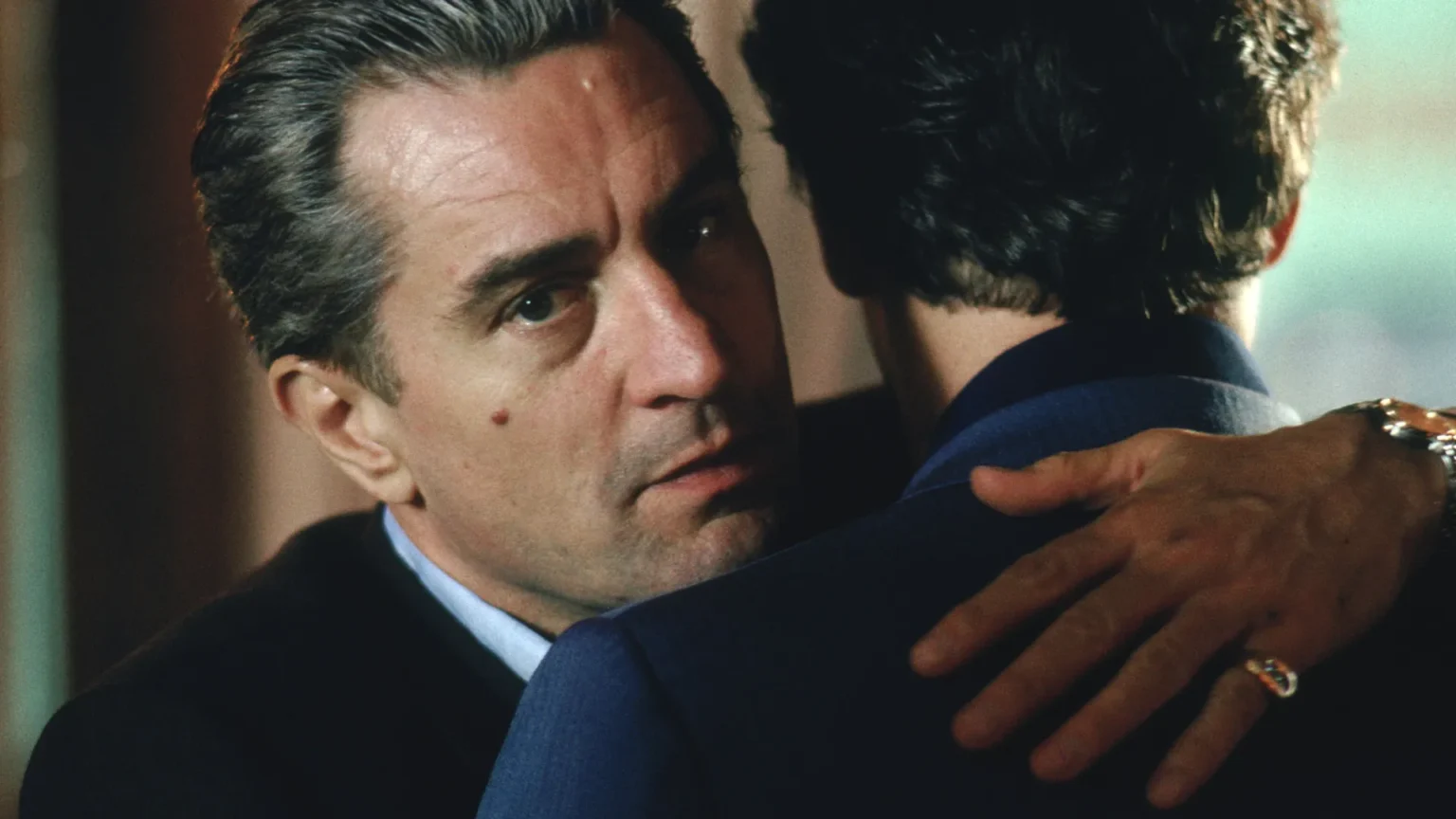 Os 12 filmes de gângster de Robert De Niro, do mais fraco ao melhor