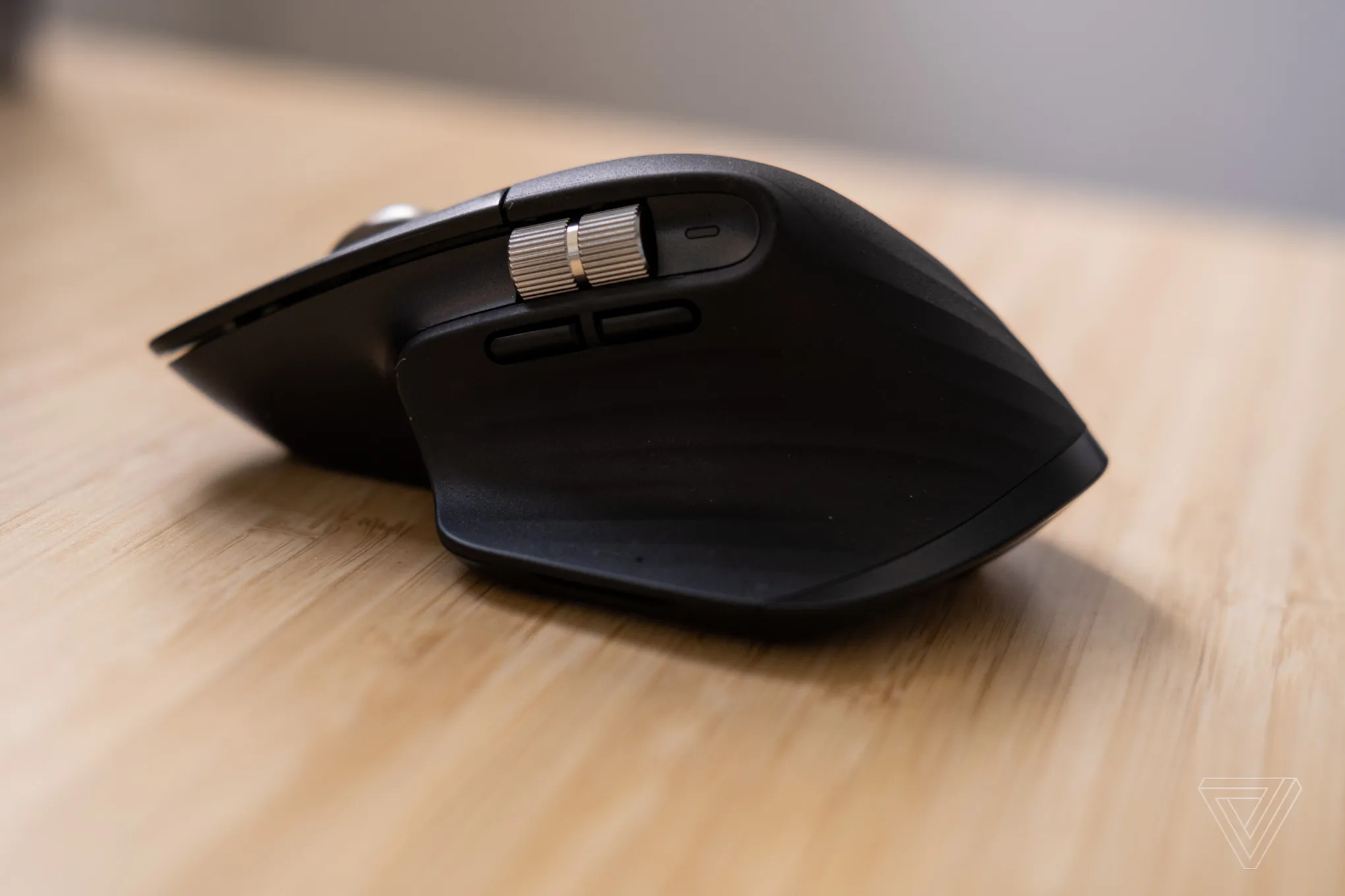 Mouse Logitech MX Master 3S ganha desconto e fica abaixo de R$ 500 no Brasil