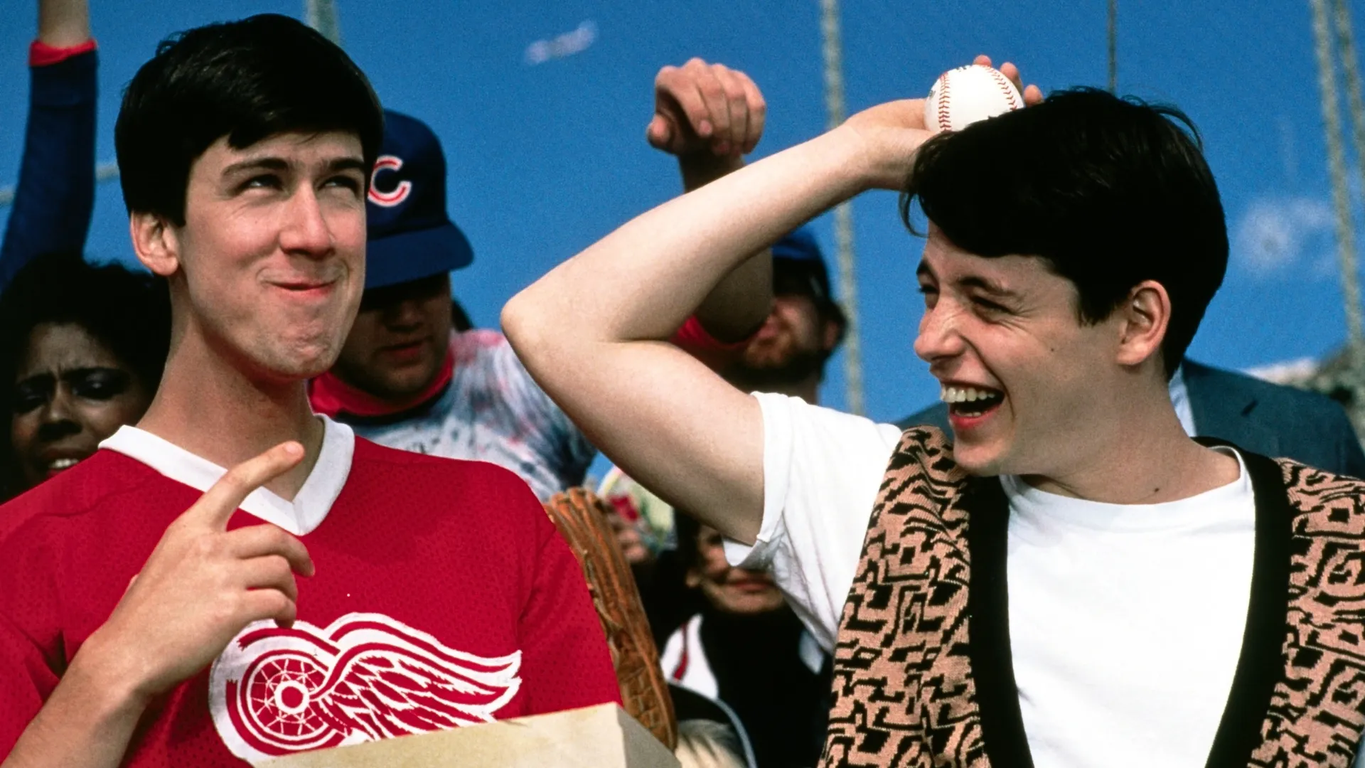 Matthew Broderick e Alan Ruck se Reúnem em Nova Comédia para Comemorar 40 Anos de “Curtindo a Vida Adoidado”