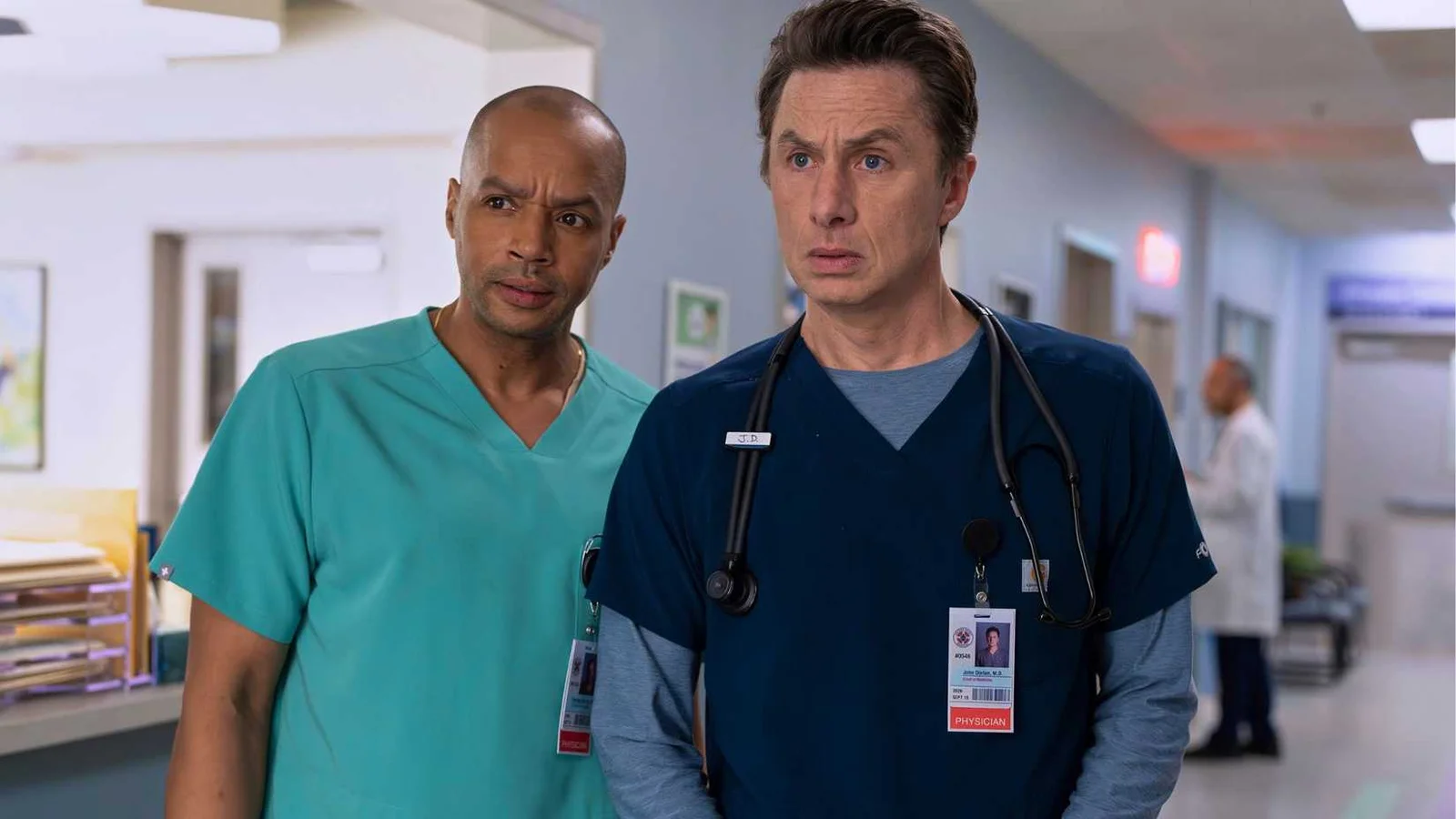 Zach Braff aposta no retorno de dois personagens clássicos de Scrubs para a segunda temporada da série