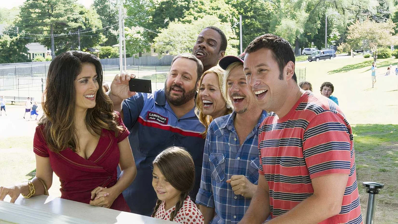 Grown Ups 3 é confirmado e estreia no streaming com elenco original e viagem pela Europa