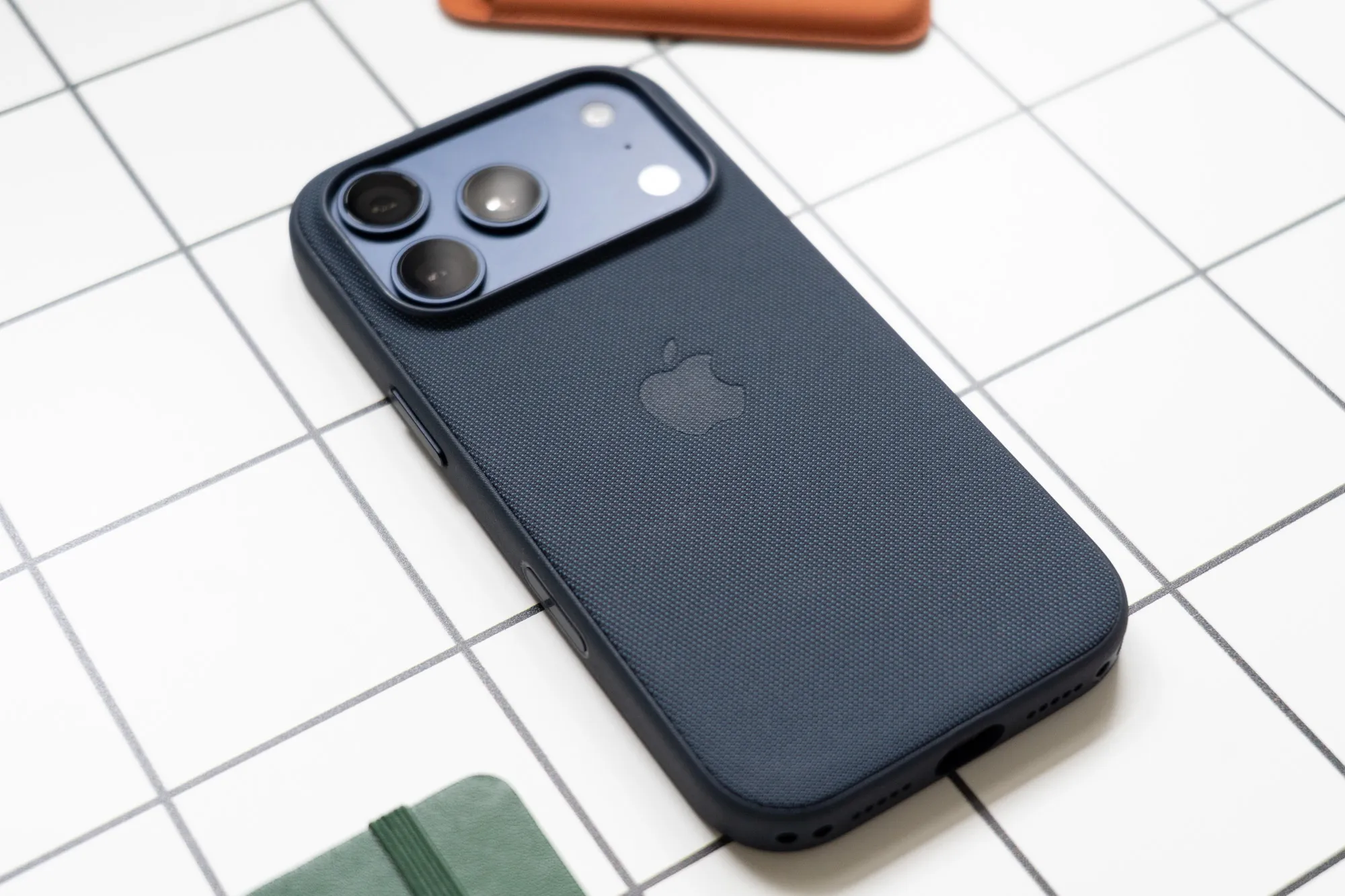 Tim Cook confirma aumento nos preços da Apple por causa do alto custo da memória RAM