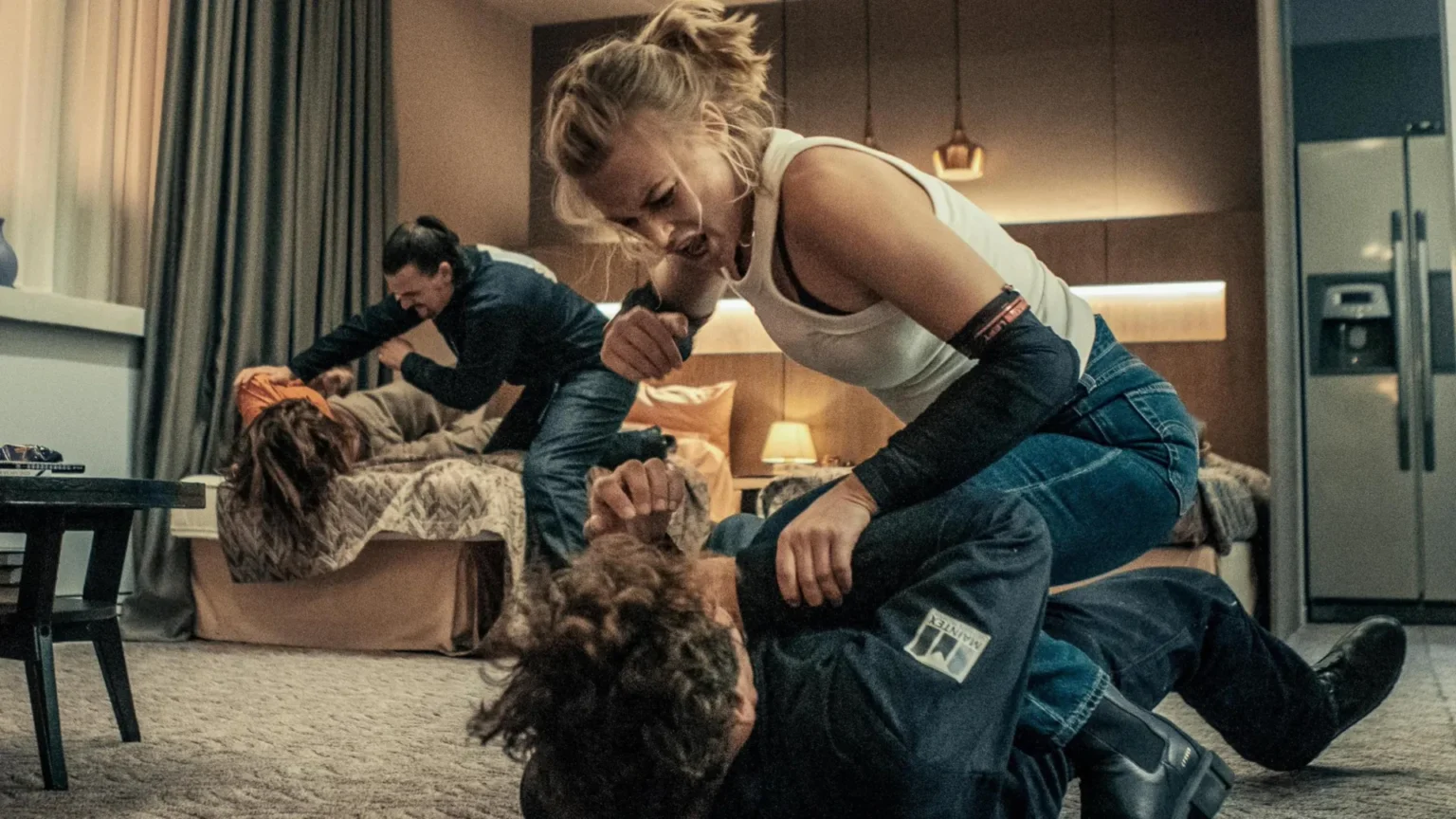 Filme alemão “Exterritorial” se consagra como um dos maiores sucessos de ação da Netflix