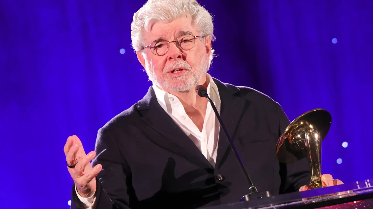 Há 38 anos, George Lucas criou “Willow”, um clássico cult que mistura Star Wars e fantasia sombria