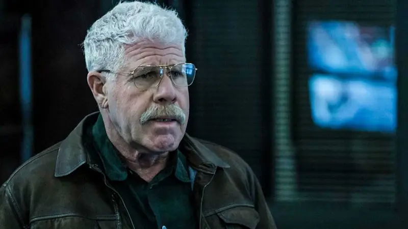 Série Cross confirma Ron Perlman no elenco da 3ª temporada no Prime Video