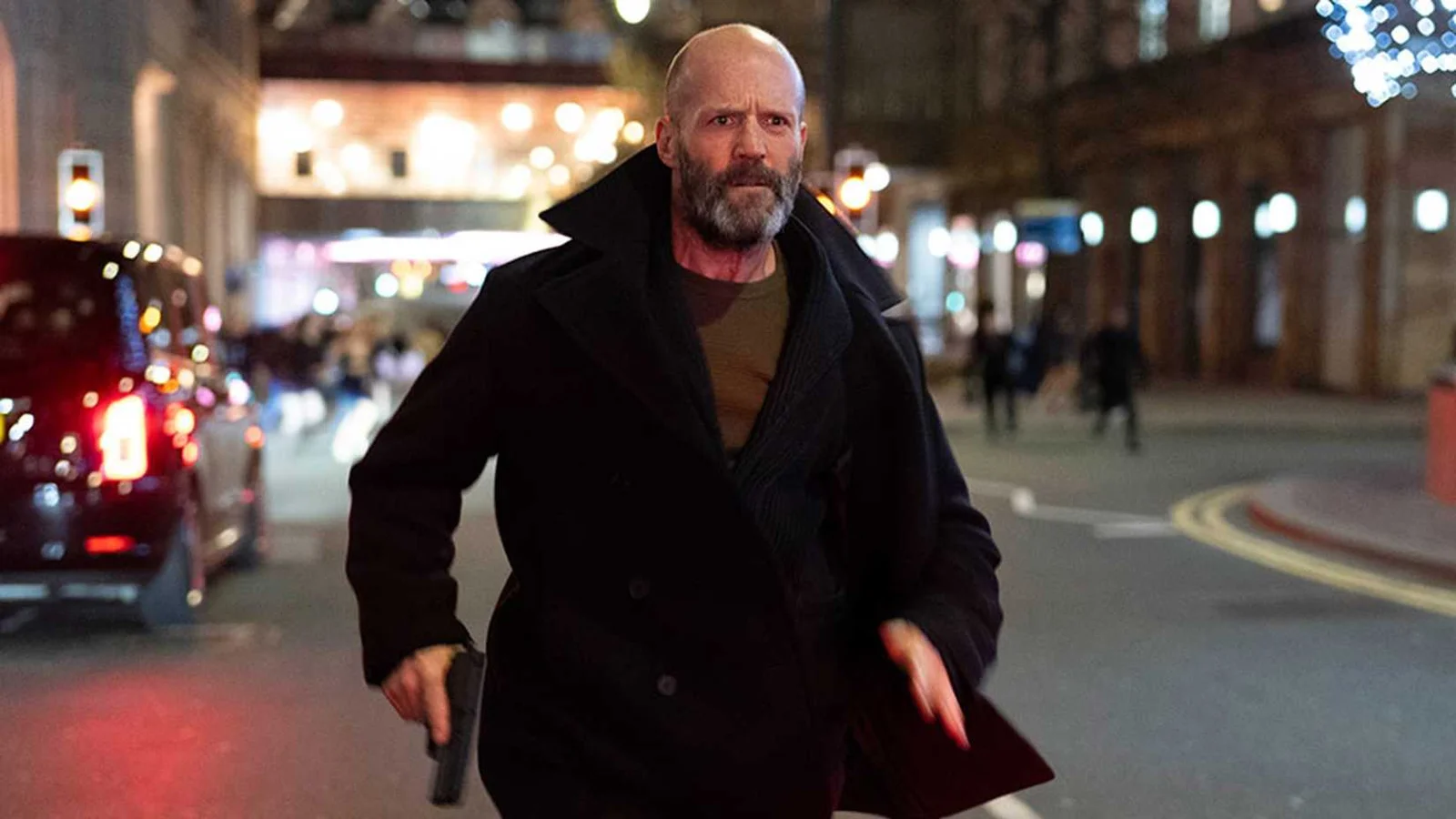 Jason Statham brilha em thriller de ação que figura entre os maiores sucessos dos streamings em 2026