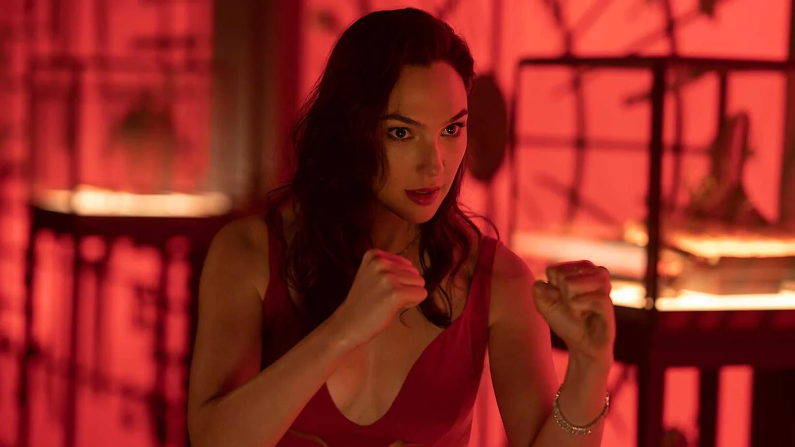Red Notice é o segundo filme original de ação mais visto da Netflix, mesmo com críticas negativas