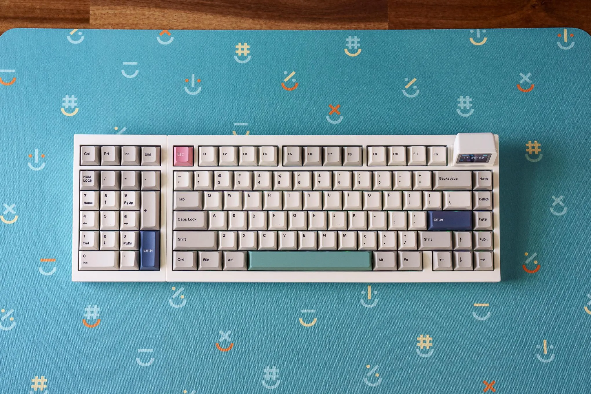Epomaker RT98: teclado mecânico com teclado numérico modular conquista usuários