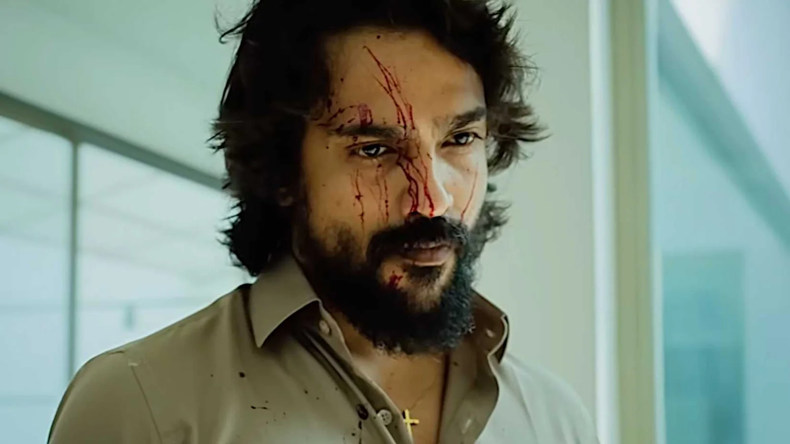 Novo thriller de ação de 143 minutos da Netflix se torna um dos maiores sucessos do streaming