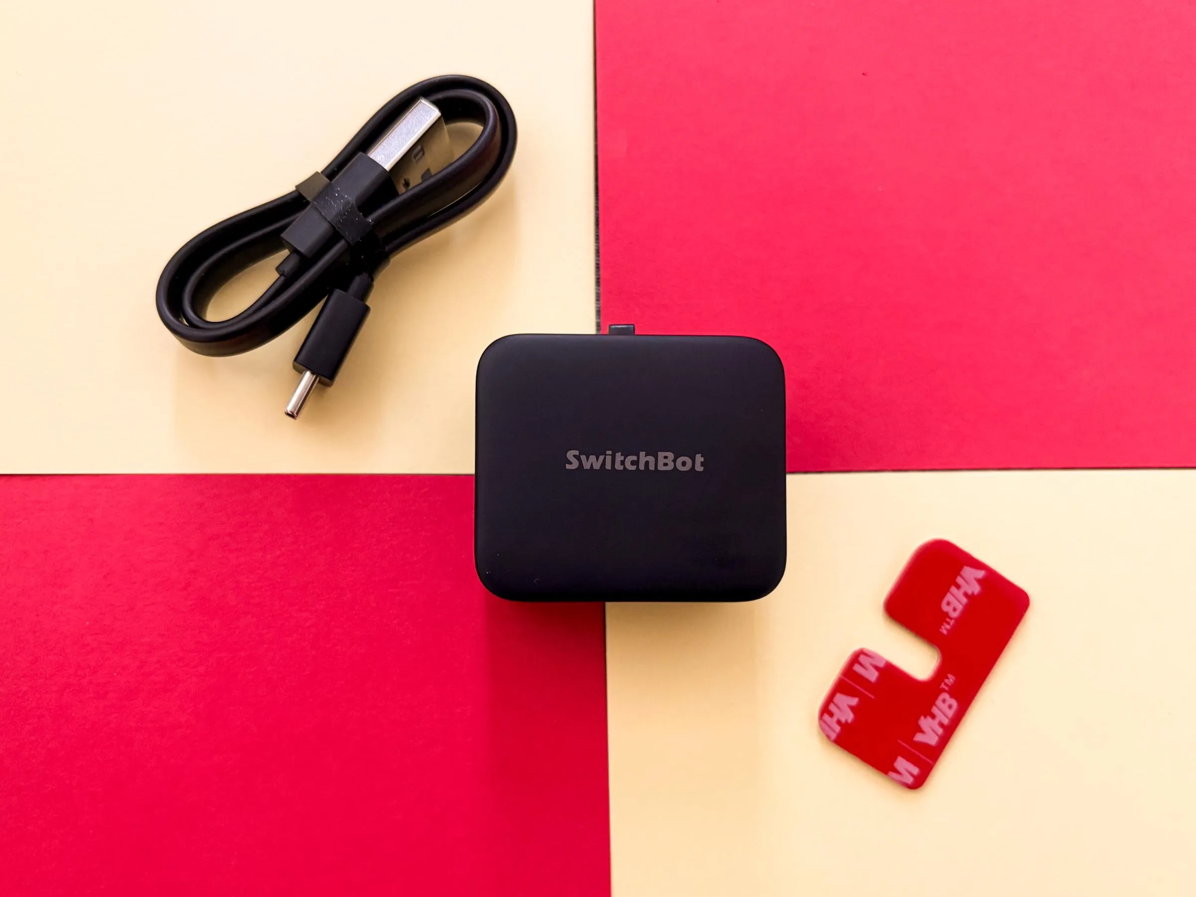 SwitchBot Bot Rechargeable facilita ligar luzes e ajuda a evitar baratas em casa