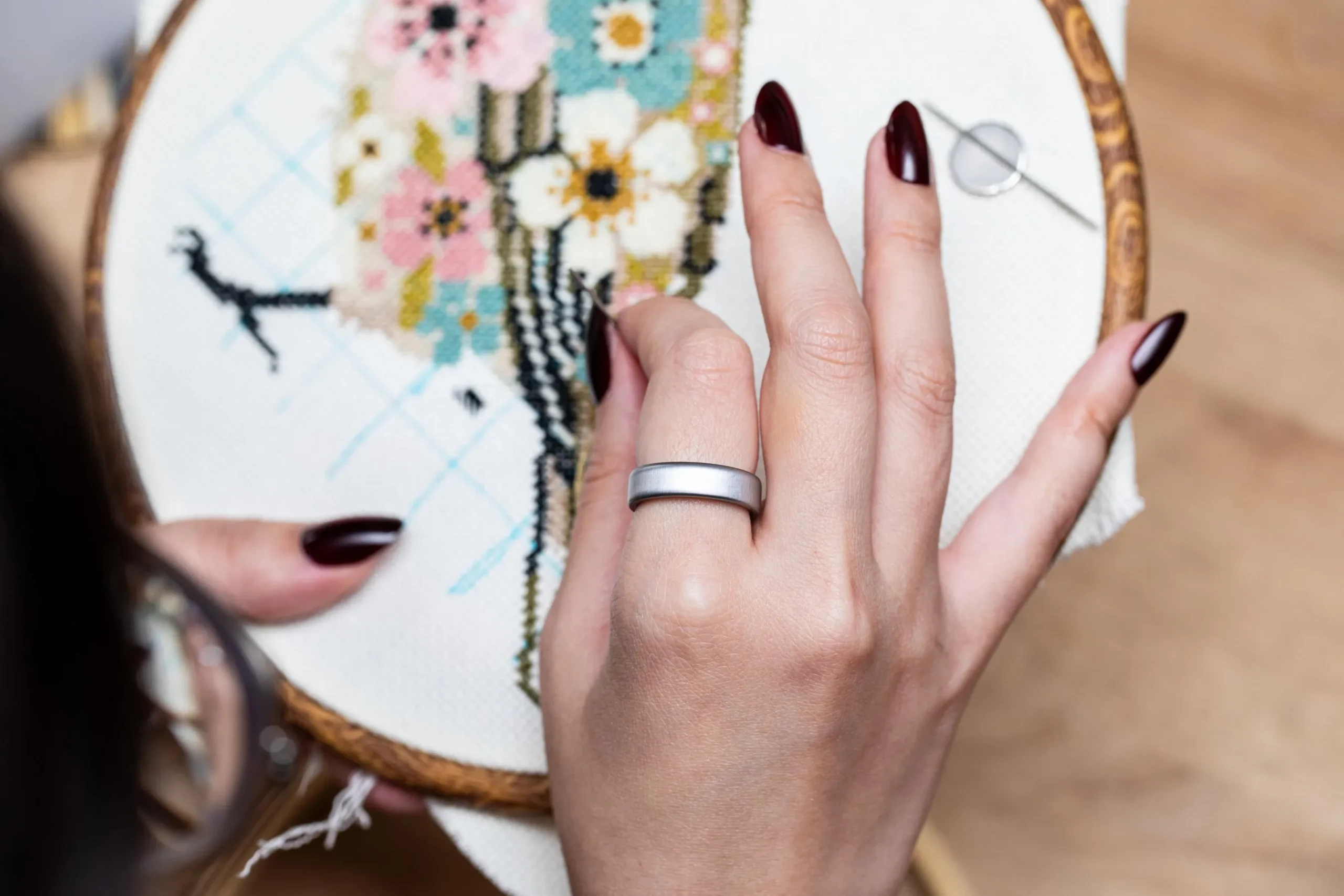 Oura Ring 5 mantém bons recursos, mas upgrade não é essencial para atuais usuários