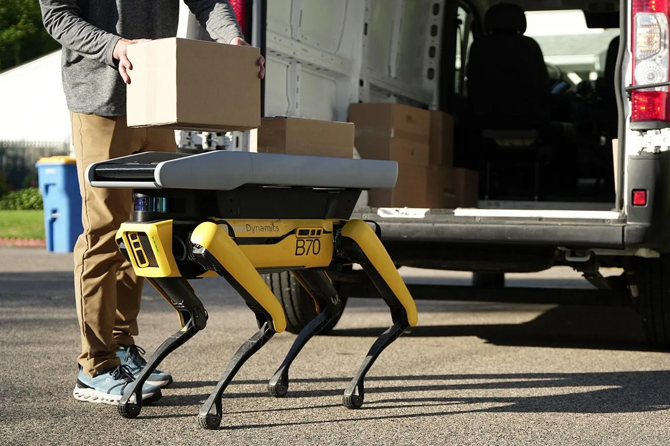 Boston Dynamics aposta no uso do robô Spot para entregas domiciliares