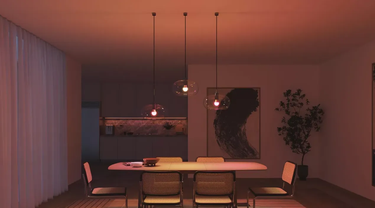 Kit Philips Hue Essential com quatro lâmpadas e bridge atinge preço mínimo histórico
