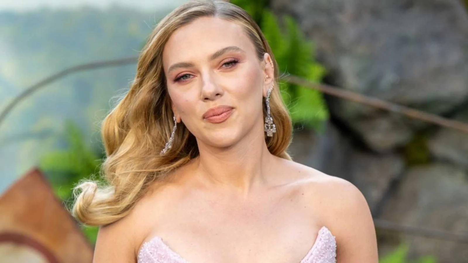 Filme cult de ficção científica de Scarlett Johansson sai de plataformas gratuitas ainda este mês